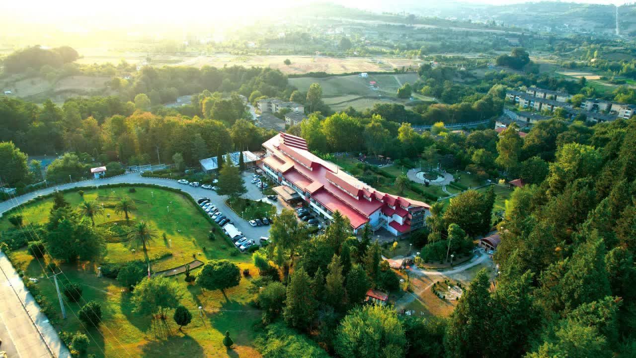 Salar Darreh Forest Hotel, lugn och ro mitt i skogen
